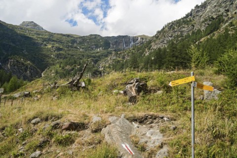 Rear Laggin valley with view of the waterfalls, starting point of the marked mountain hiking trail
