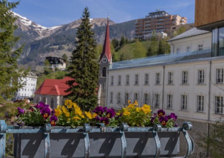 Panorama of Bad Gastein, church, hotels