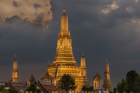 Sunset at Wat Arun, Temple of Dawn, Bangkok, Thailand, Asia