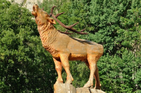 Deer statue in Valloire