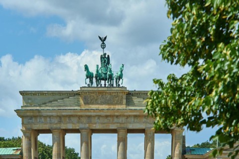 06.07.2020, Germany, Berlin, Strasse des 17. Juni, View of the Brandenburg Gate in west direction,