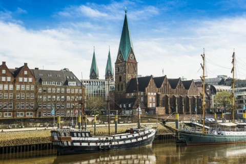 City panorama, Weser promenade, Old Town, Weser, Hanseatic City of Bremen, Germany, Europe