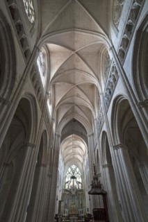 13th century nave with view of the late 18th century high altar, Notre Dame de l'Assomption