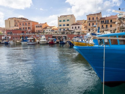 Colourful boats in the harbour, Maddalena, Isola La Maddalena, Sardinia, Italy, Europe