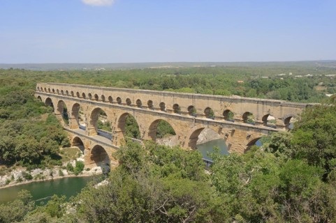 Pont du Gard, Roman aqueduct over the River Gardon, Vers-Pont-du-Gard, Languedoc-Roussillon, South