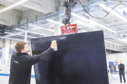 Sunmaxx PVT is a new innovative developer of photovoltaic thermal solar modules. The Fraunhofer ISE