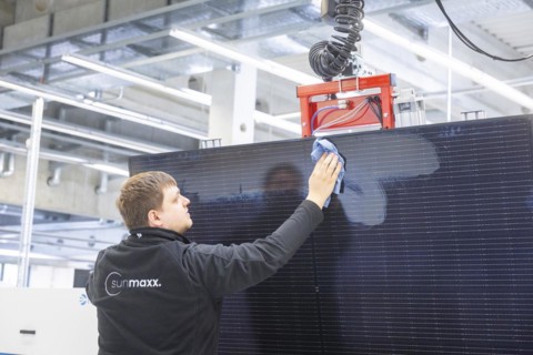 Sunmaxx PVT is a new innovative developer of photovoltaic thermal solar modules. The Fraunhofer ISE