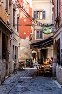 Alstadtgasse, harbour town Piran on the Adriatic coast with Venetian flair, Slovenia, Piran,