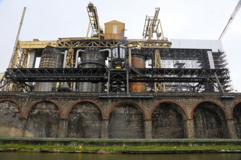 Solvay chemical plant for the production of bicarbonate and carbonate of soda or sodium carbonate,