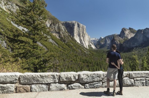 Tourists at Tunnel View, Yosemite Valley, Yosemite National Park, California, United States, USA,