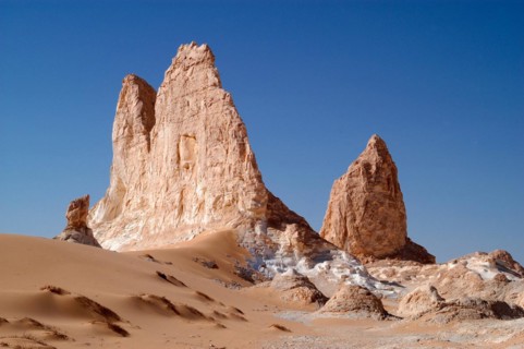 Egypt, White Desert, bizarre sandstone cliffs, Middle East, Africa