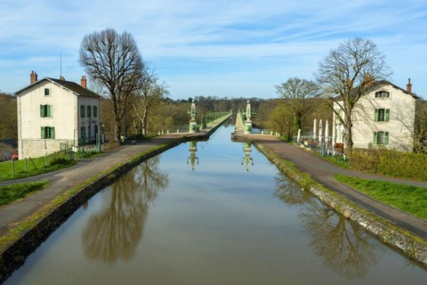 Briare, Canal bridge built by Gustave Eiffel, lateral canal to the Loire above the Loire river,
