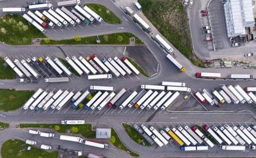 Serways service area Denkendorf Nord, motorway service area, truck parking spaces missing for