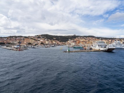Maddalena harbour and town, Isola La Maddalena, Sardinia, Italy, Europe