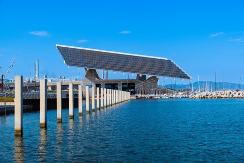 The photovoltaic pergola in the Forum district, a sail the size of a football pitch made of solar