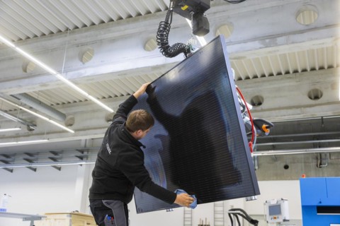 Sunmaxx PVT is a new innovative developer of photovoltaic thermal solar modules. The Fraunhofer ISE