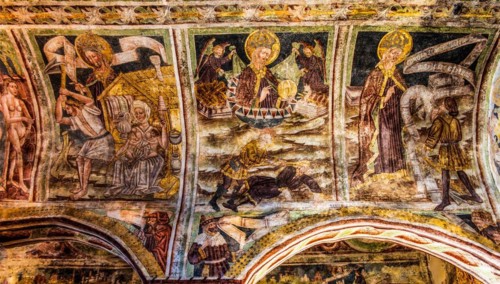 Cain and Abel, barrel vault with the story of the scoop, Gothic frescoes from 1490, a highlight of