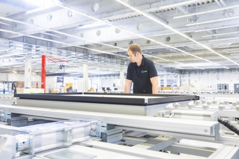 Sunmaxx PVT is a new innovative developer of photovoltaic thermal solar modules. The Fraunhofer ISE
