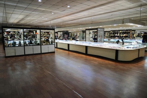Xian, Shaanxi Province, China, Asia, A bright and modernly furnished jewellery shop with several