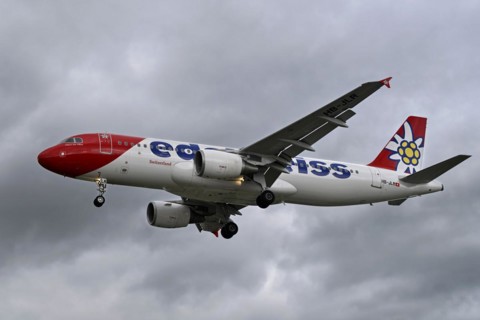 Aircraft Edelweiss Air, Airbus A320-214, HB-JLR