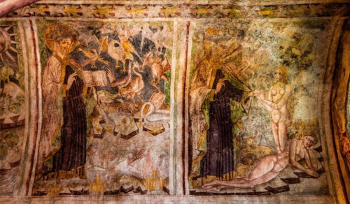 Barrel vaults with a history of creation, Gothic frescoes from 1490, a highlight of medieval wall