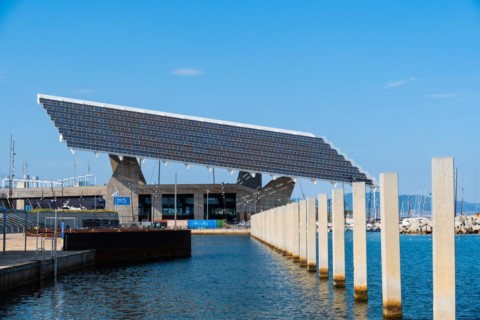 The photovoltaic pergola in the Forum district, a sail the size of a football pitch made of solar