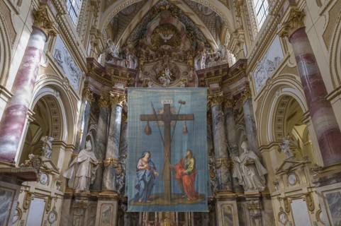 Historic Lenten cloth, around 1750, in front of the altar of the monastery church of St Rochus,