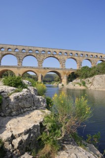 Pont du Gard, Roman aqueduct over the River Gardon, Vers-Pont-du-Gard, Languedoc-Roussillon, South