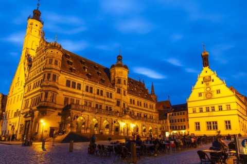 Town hall, Ratstrinkstube, market square, blue hour, Rothenburg ob der Tauber, Middle Franconia,