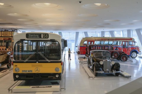 Mercedes-Benz O 305 standard regular-service bus, Mercedes-Benz 320 streamlined saloon,