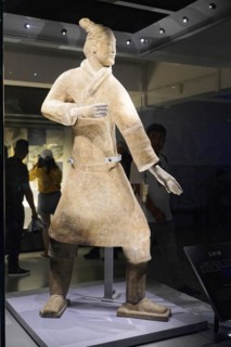 Figures of the Terracotta Army, Xian, Shaanxi Province, China, Asia, An illuminated terracotta