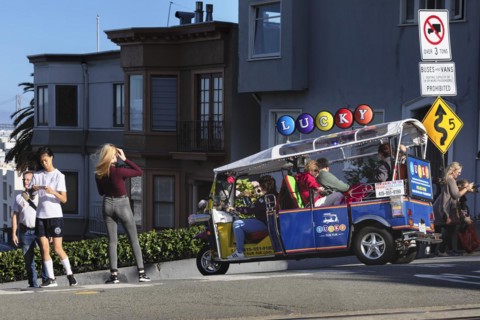 Tuk Tuk on Lombard Street, Russian Hill, San Francisco, California, USA, San Francisco, California,