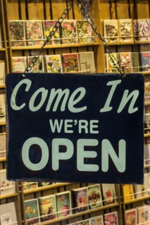Sign with the inscription, open, shop door, English, international, open, opening hours, European,
