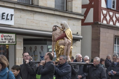 Historic Good Friday procession for 350 years with life-size wood-carved figures from the 18th