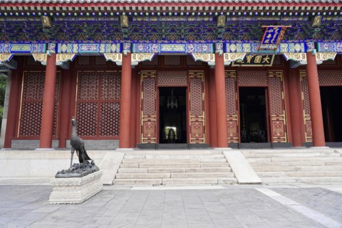 New Summer Palace, Beijing, China, Asia, A temple with an impressive entrance flanked by a dragon