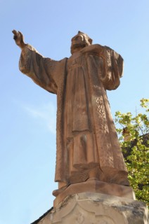 Kaysersberg, Alsace Wine Route, Alsace, Departement Haut-Rhin, France, Europe, Statue of a