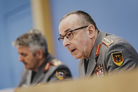 (R-L) General Carsten Breuer, Inspector General of the Bundeswehr, and Lieutenant General Alexander