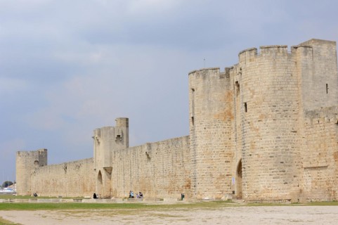 Old city wall, Aigues-Mortes, Camargue, Gard, Languedoc-Roussillon, South of France, France, Europe