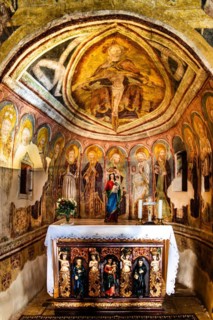 Centre apse with altar and Trinity as throne of grace, Gothic frescoes from 1490, a highlight of