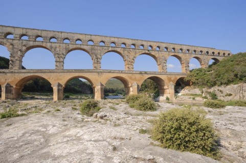 Pont du Gard, Roman aqueduct over the River Gardon, Vers-Pont-du-Gard, Languedoc-Roussillon, South