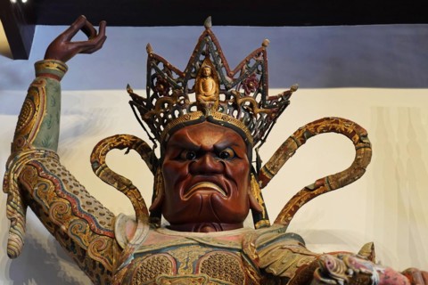 Jade Buddha Temple, Buddha, Puxi, Shanghai, Shanghai Shi, China, Detailed statue of a god of war in