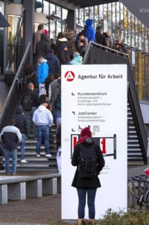 Queue at the employment agency in Berlin Lichtenberg, 03.03.2015, Berlin, Berlin, Germany, Europe