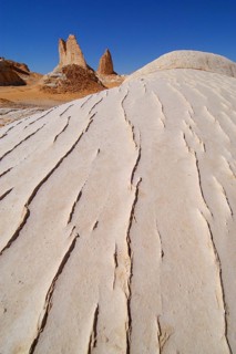 Egypt, White Desert, bizarre sandstone cliffs, Middle East, Africa