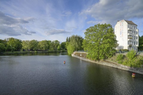 Neukoellner Schifffahrtskanal, Landwehrkanal, Laenderdreieck, Kreuzberg, Treptow, Neukoelln,