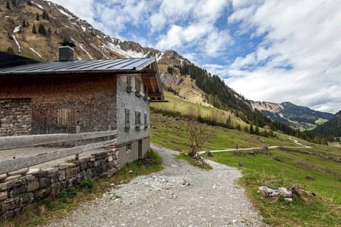 Hintere Gemstel-Huette, Gemsteltal, Mittelberg, Kleinwalsertal, Vorarlberg, Allgaeu Alps, Austria,