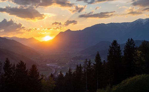 Sunset over the Liesingtal, in the evening light the village Kraubath, Schoberpass federal road,