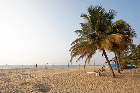 Evening atmosphere at Marari Beach, Mararikulam, Alappuzha district, Kerala, India, Asia