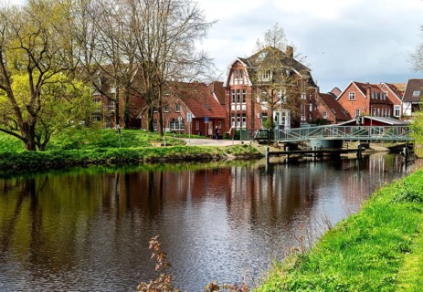 Am Roten Siel, bicycle and pedestrian bridge Witwenbruecke, Emden, East Frisia, Lower Saxony,