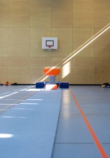 Solar radiation in a sports hall with a basketball hoop and a gymnastics diving board