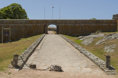 Fortaleza Santa Tereza is a military fortification located at the northern coast of Uruguay close